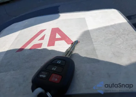 2015 Toyota Corolla S Plus z USA, uszkodzony, nr VIN 5YFBURHE3FP253412